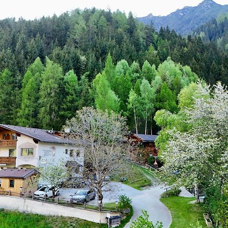 Pension Riese Neustift im Stubaital Buitenkant foto